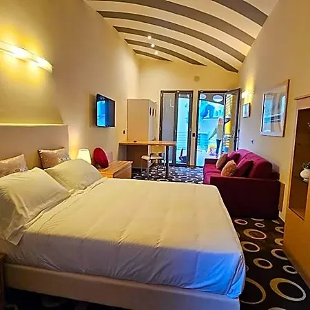 Апарт-отель Select Executive 4*
