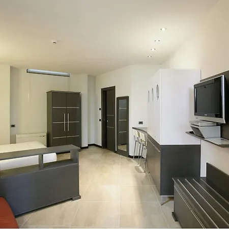 Select Executive 4*