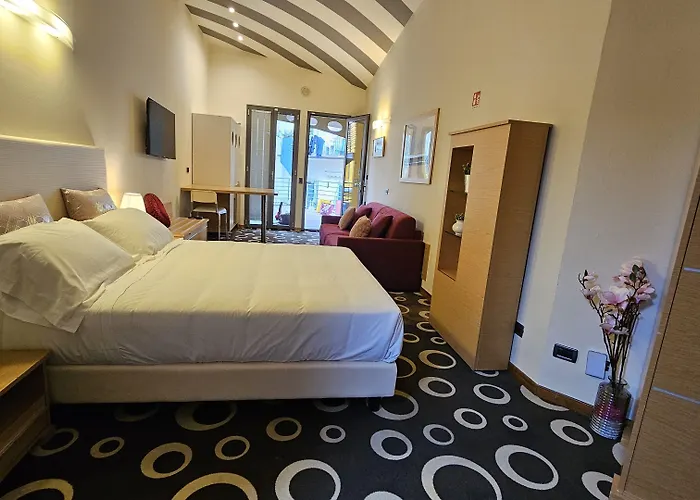 Select Executive Firenze