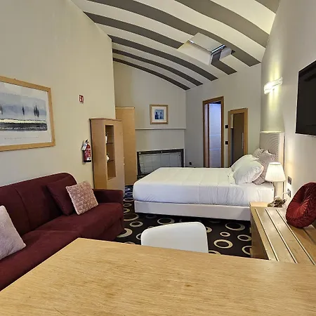 Select Executive Apartmanhotel 4*