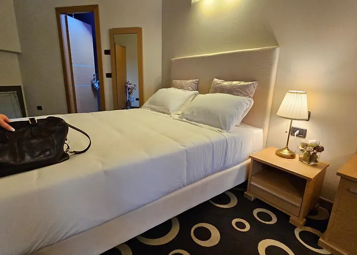 Select Executive Aparthotel