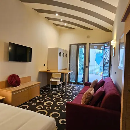 Select Executive 4*